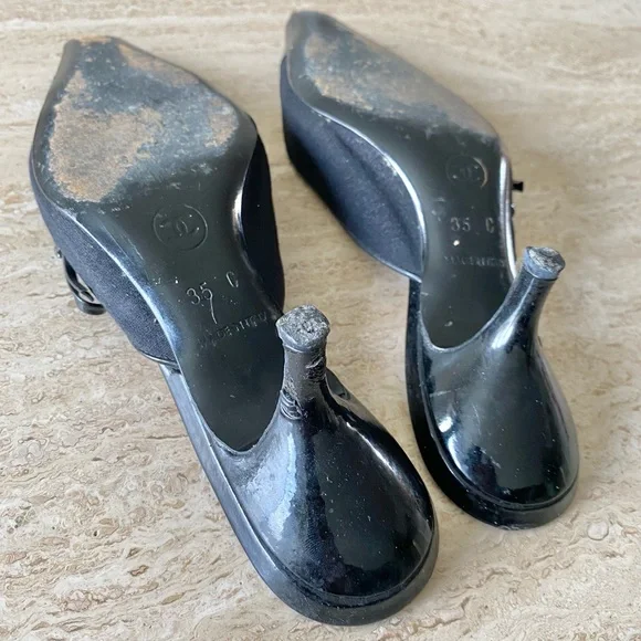 Vintage Chanel Bow Cap Toe Mule Kitten Heels